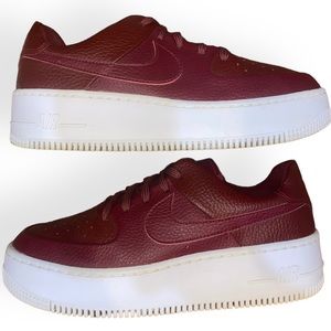Nike Air Force 1 Sage - Team Red / Noble Red - Size Women’s 8